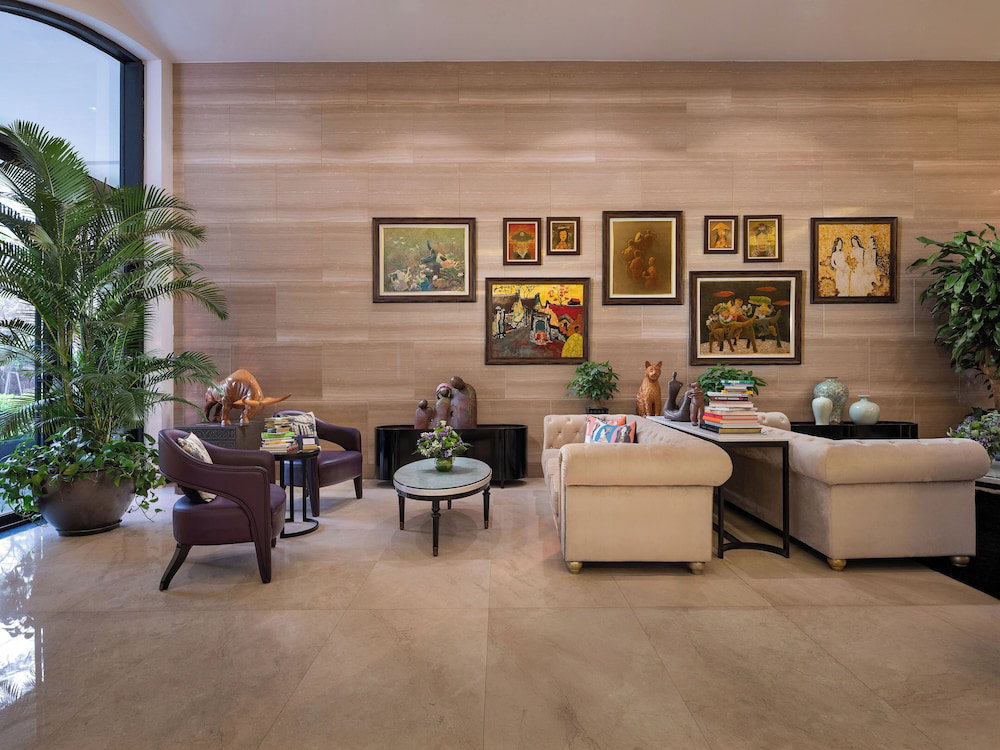 Elegant Suites Westlake