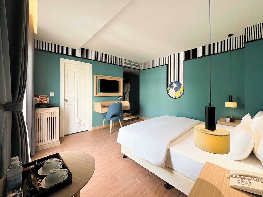 A25 Premium Hotel - 130 Ba Trieu
