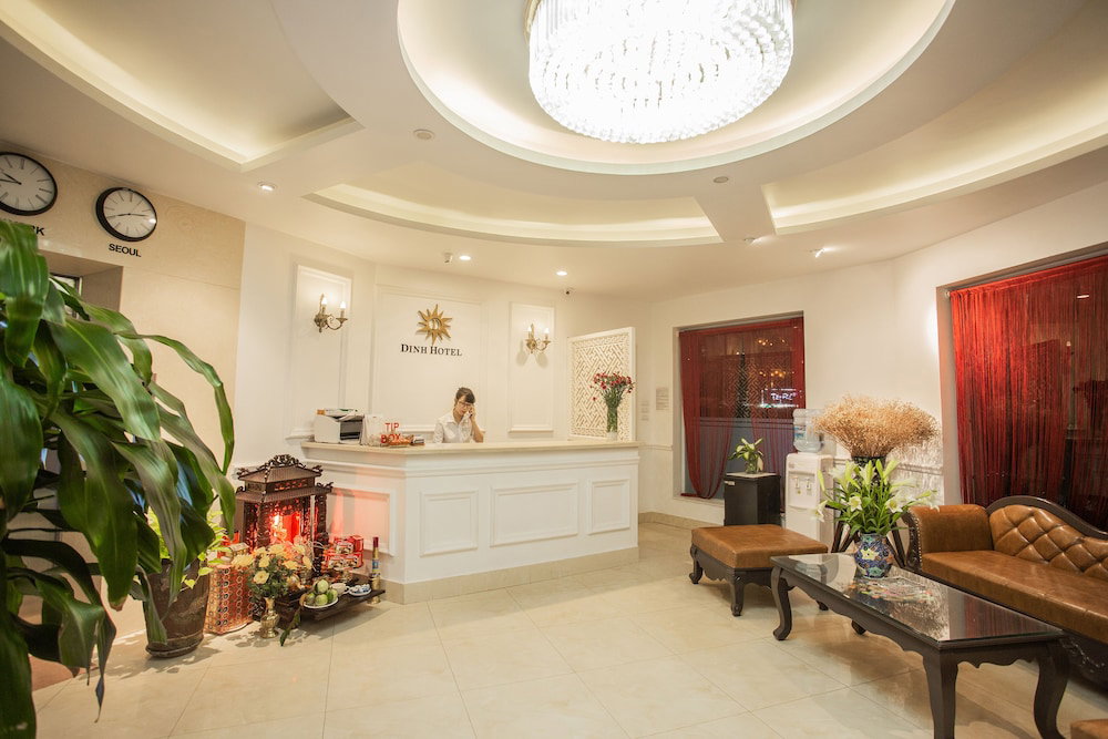Dinh Hotel