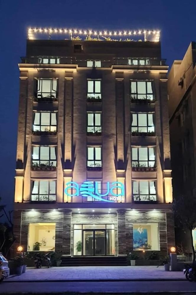 Hotel Aqua Resort Hai Tien - By Bayluxury