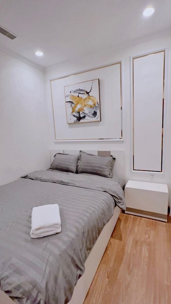 Vinhome Time City Full Service Apartment