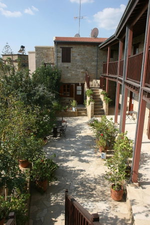 Hotel Eveleos Country House cazare Tochni