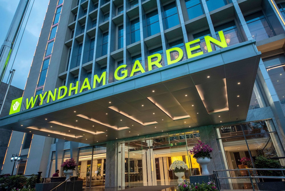 Hotel Wyndham Garden Hanoi