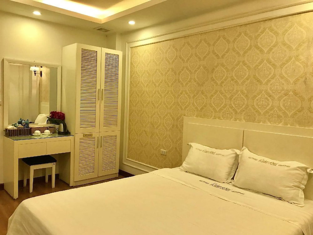 Lotus Hotel Van Phuc - By Bayluxury
