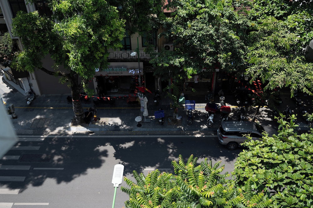 Bay Luxury Chariot Boutique Hotel - Hanoi Centre