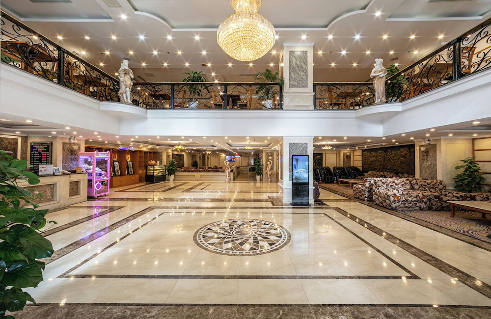 A25 Signature Hotel