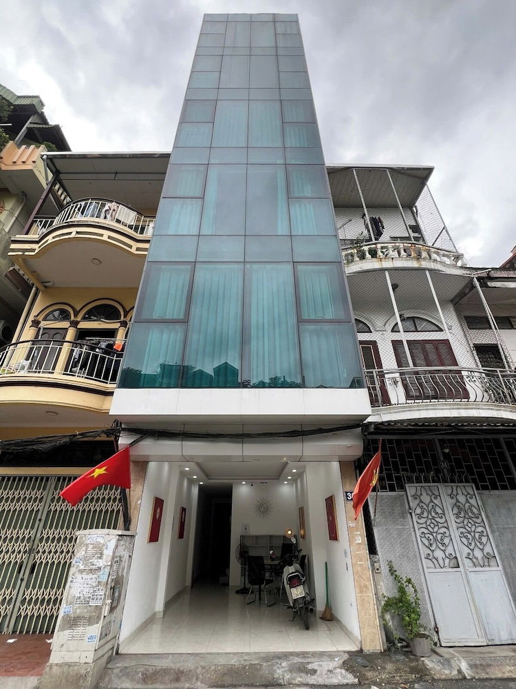 Hotel Grand C Homestay