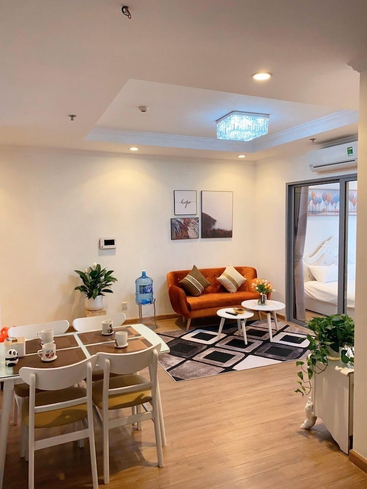 Hotel Bom Homestay Vinhomes Times City