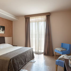 Hotel Le Dune Suite cazare Porto Cesareo