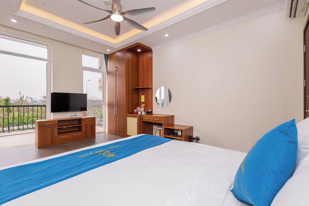 Royal Louis Hotel