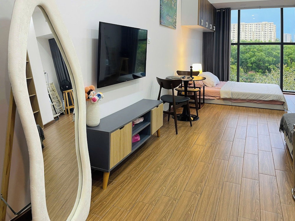 The Sun Avenue Luxury Apartment