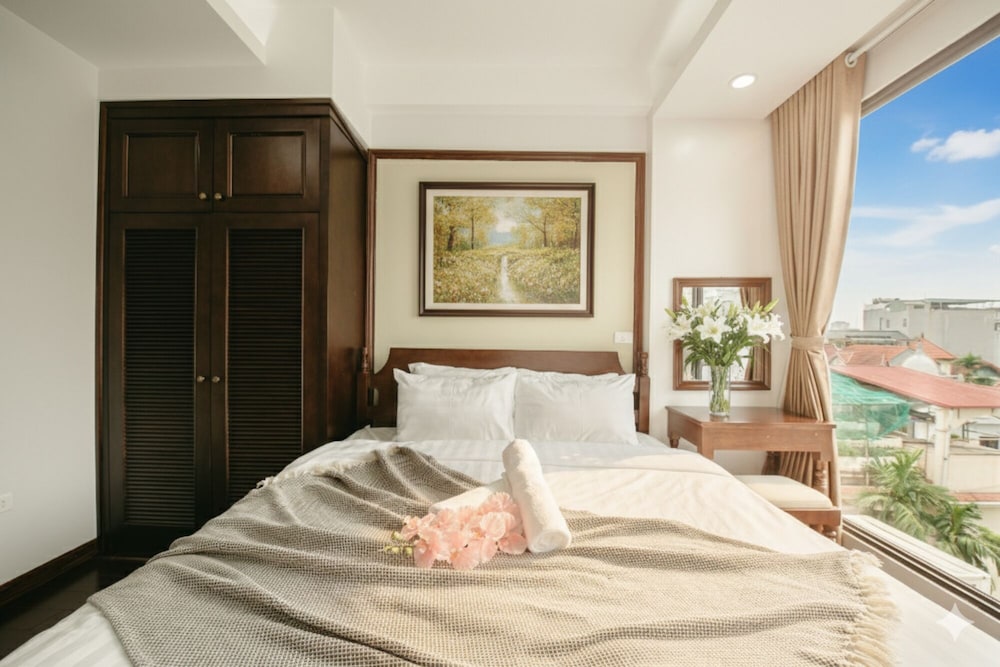 Lunaria Two Bedroom Apartment