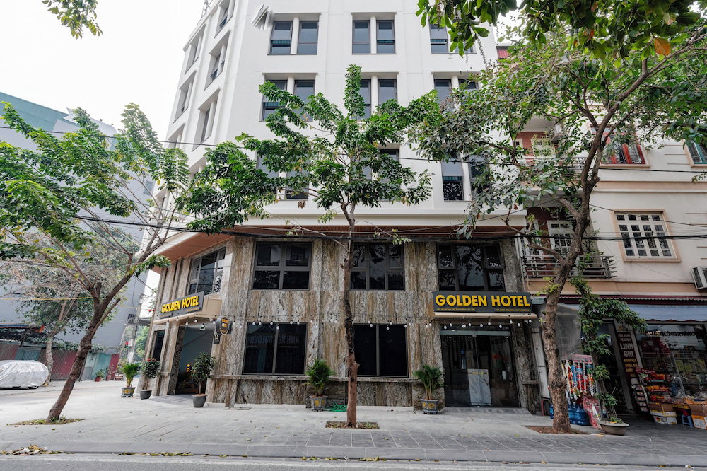 Hotel Golden Crown Hotel