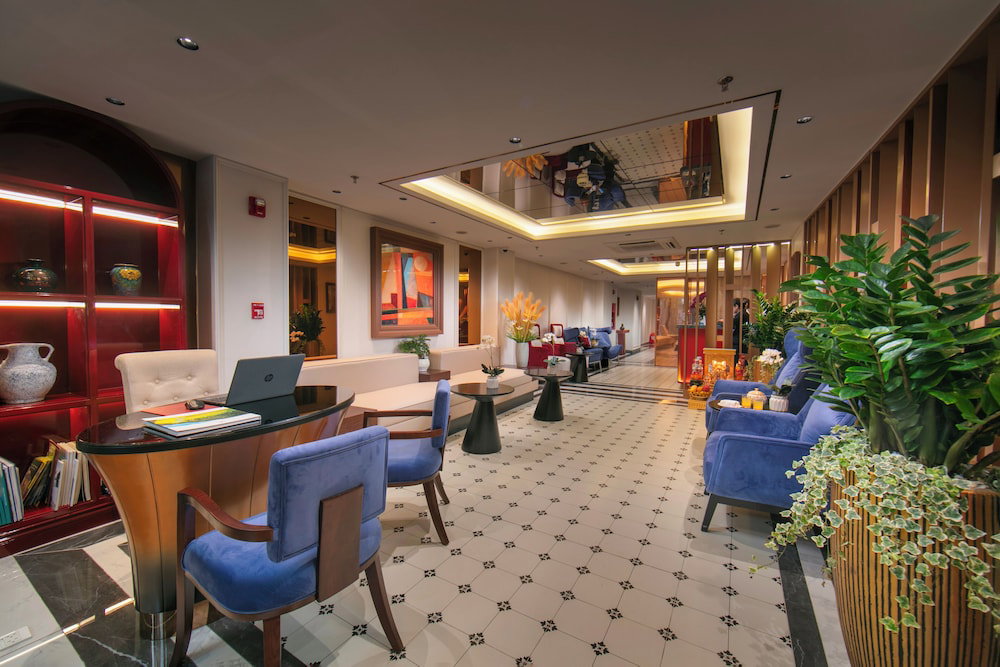 May De Ville Prestige Hotel