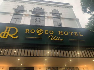 Hotel Romeo Villa Hotel Hn - By Bay Luxury cazare Van Dien