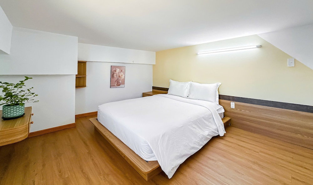Golden Sun Apartments 7