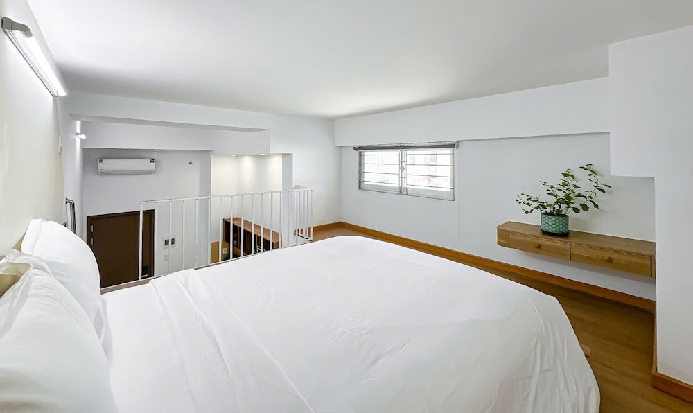 Golden Sun Apartments 7