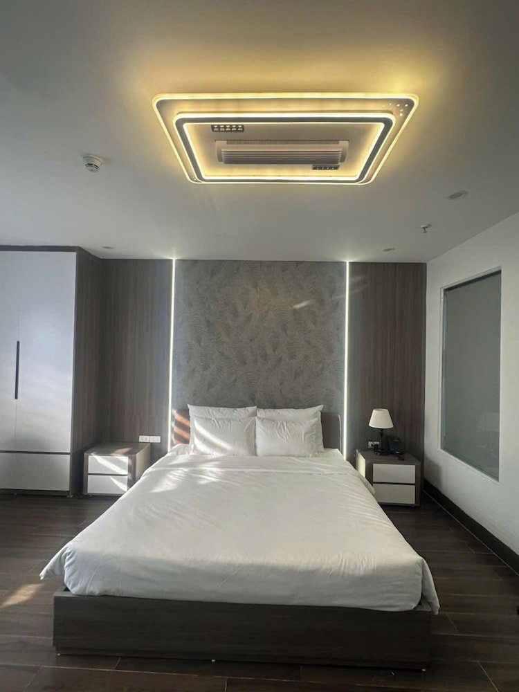 Elegant Hotel