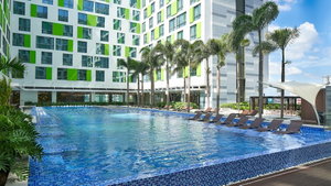 Hotel Holiday Inn & Suites Saigon Airport By Ihg cazare Quan Tan Phu
