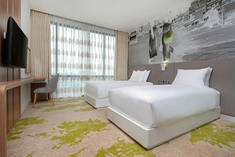 Holiday Inn & Suites Saigon Airport By Ihg
