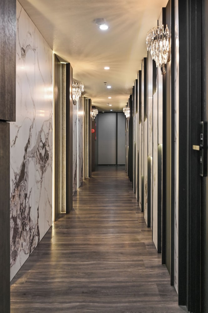 Accord Hotel Binh Tan