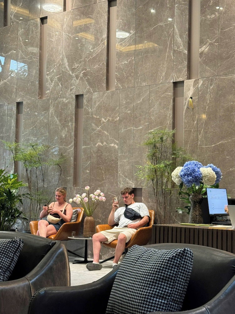 Nature Hotel - Lac Long Quan