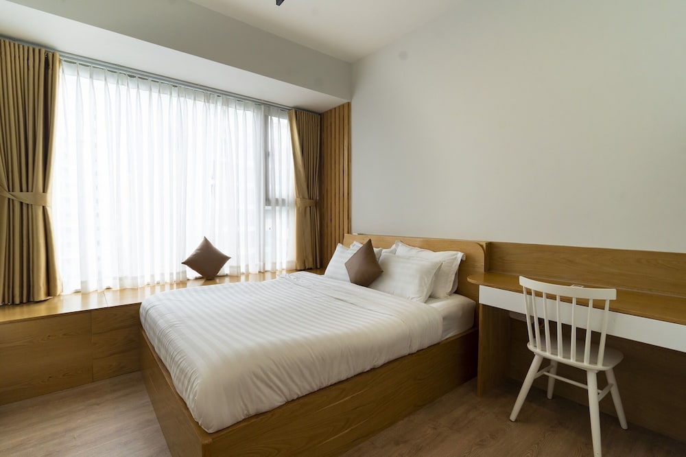 Midtown The Peak Apartment By Vnhouse
