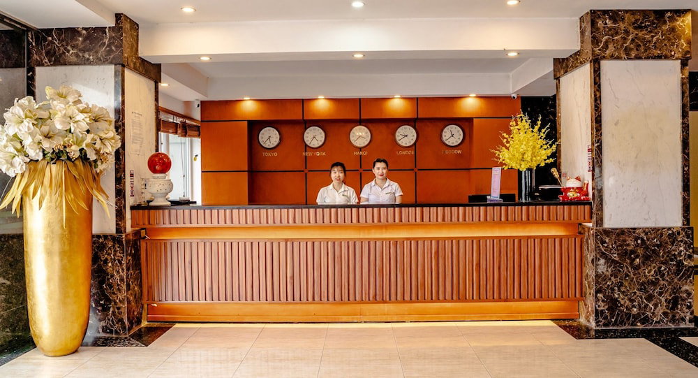 Hòa Nam Hotel