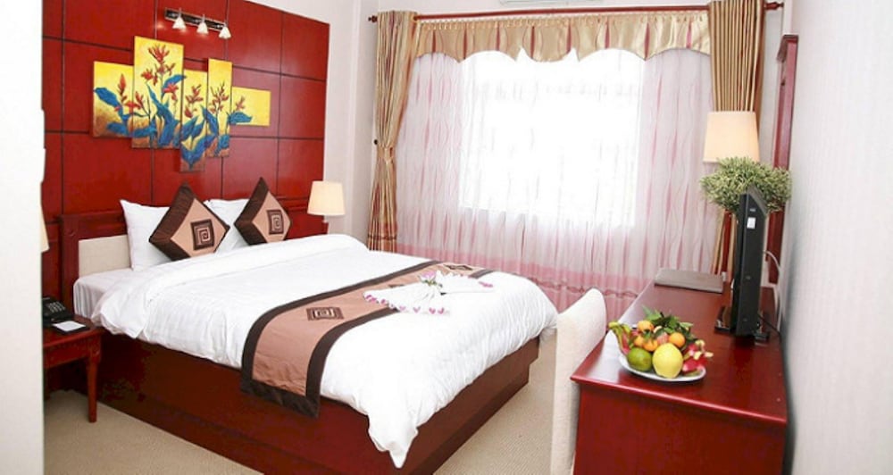 Hòa Nam Hotel