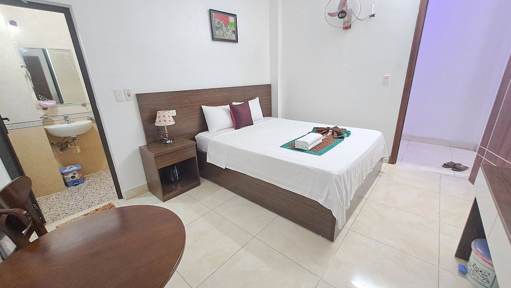 Family Transit Hotel Airport