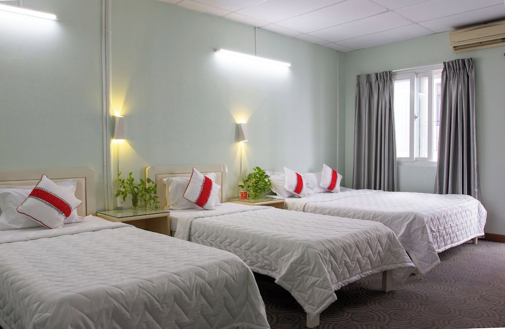 Hotel Quang Saigon Hotel