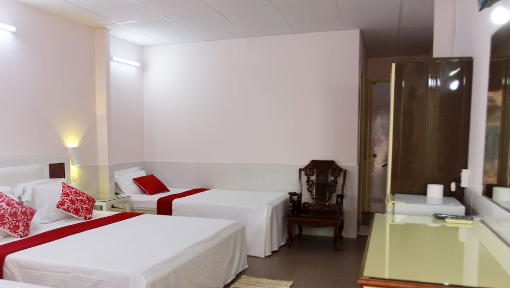 Quang Saigon Hotel
