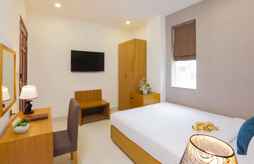 Golda Hotel