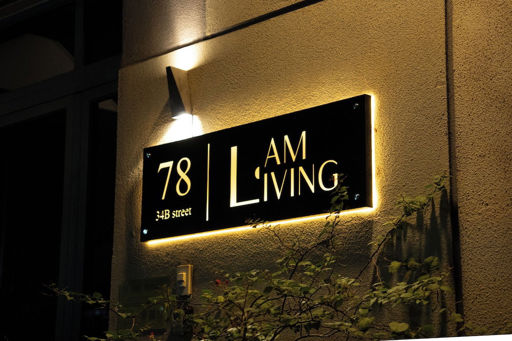 Hotel Lam Living