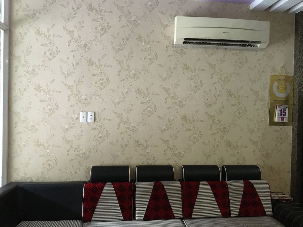 Huong Mai 2 Hotel