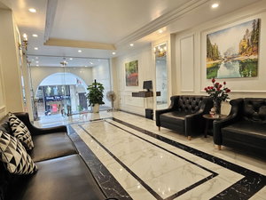 Hotel Moon Luxury Hotel cazare Hai BaTrung