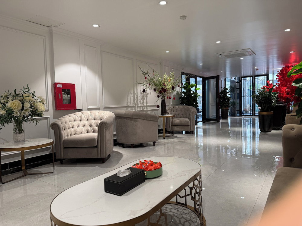 The Nova Hotel & Apartment
