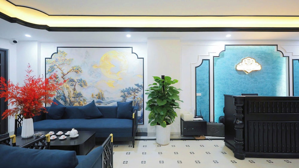 Royal Hotel Trinh Van Bo Nam Tu Liem