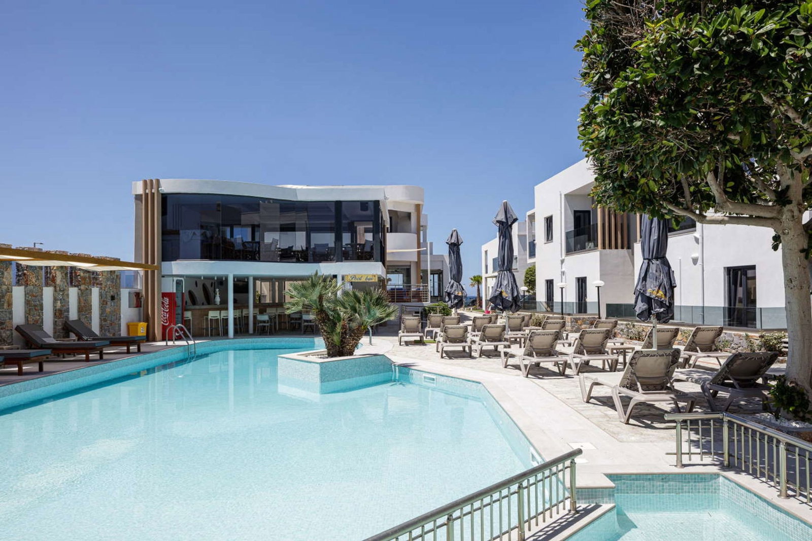 dal travel Golden Bay Hotel & Bungalows