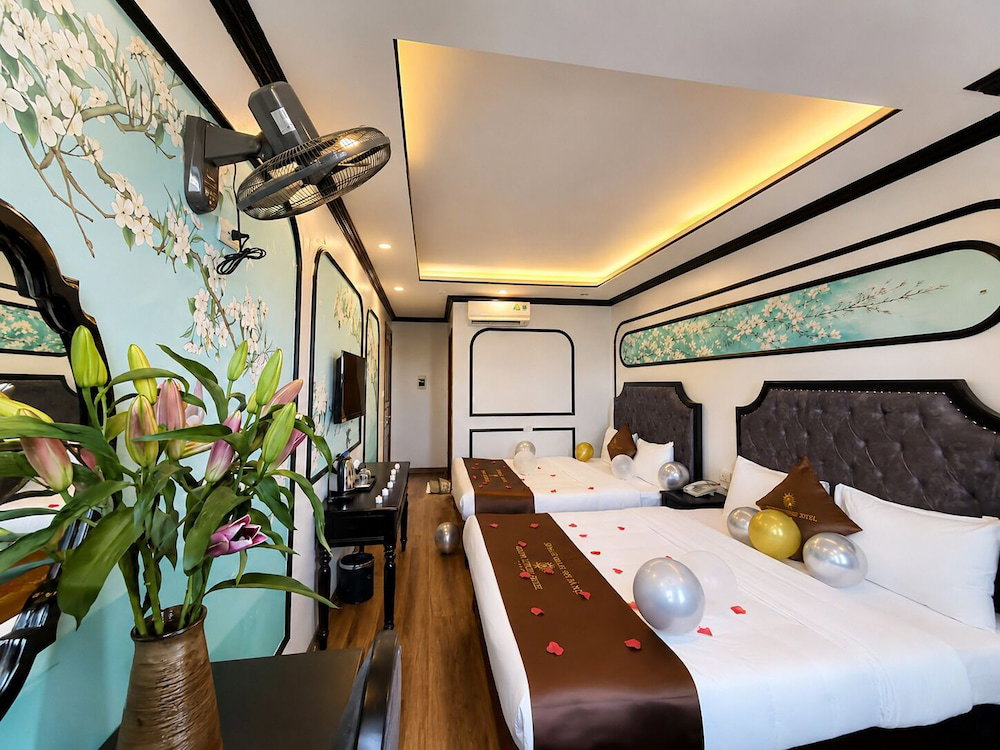Crown Luxury Hotel