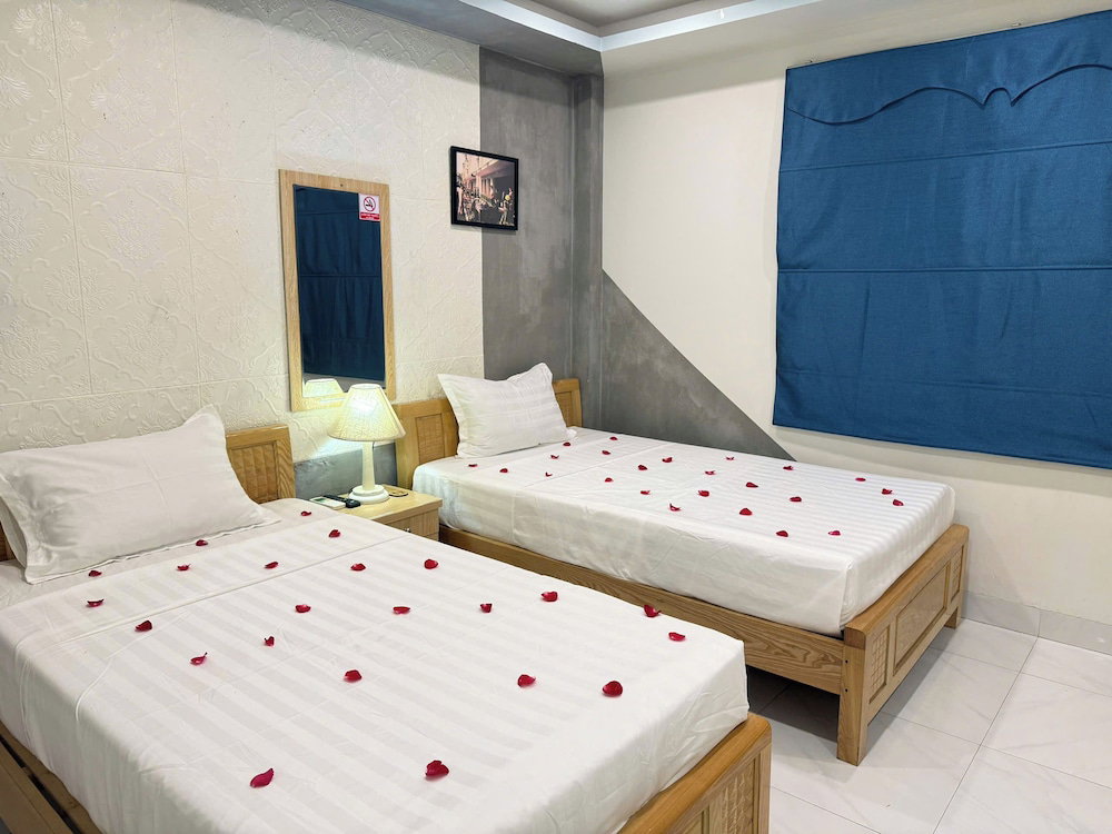 Hotel Silver Lantern Hanoi Hotel