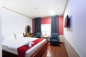 Hotel Crowne Bui Vien Hotel cazare Quan Mot