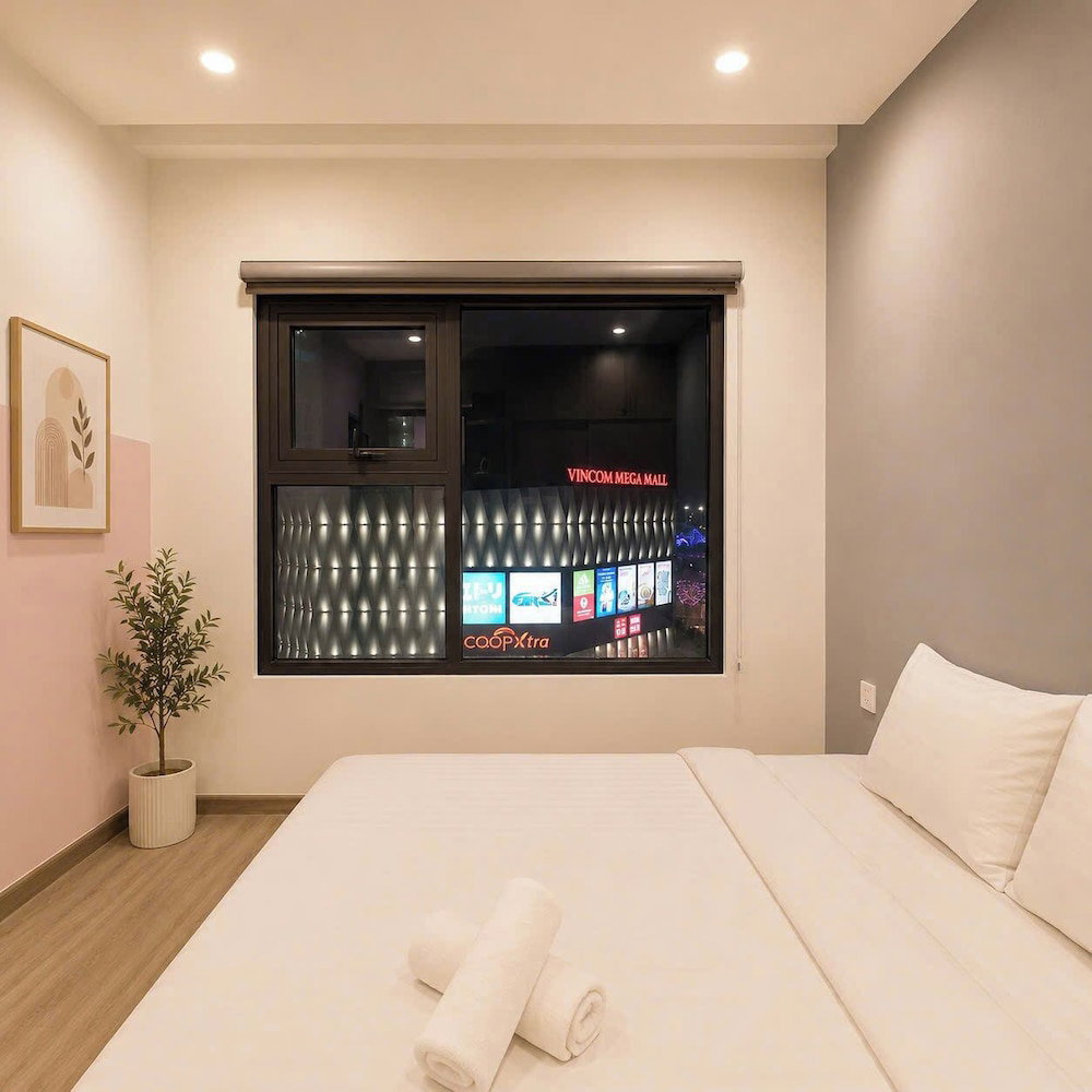 Lyshing Apartment In Vinhomes Grand Park