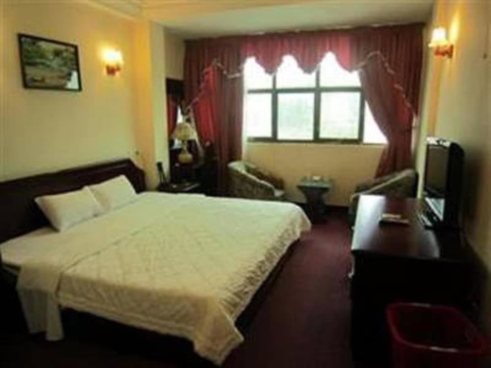 The Sun Hotel
