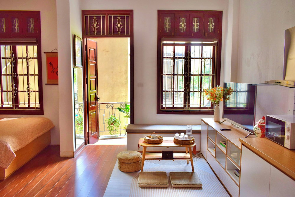 Lushstay Hanoi Train Station