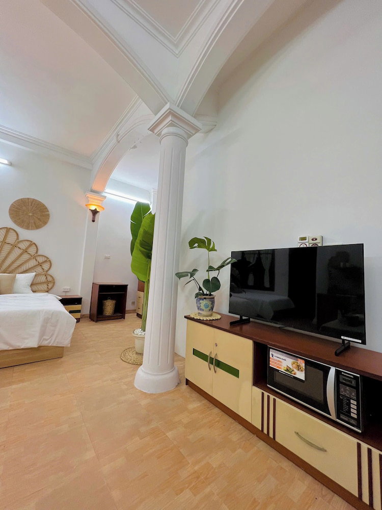 Lushstay Hanoi Train Station
