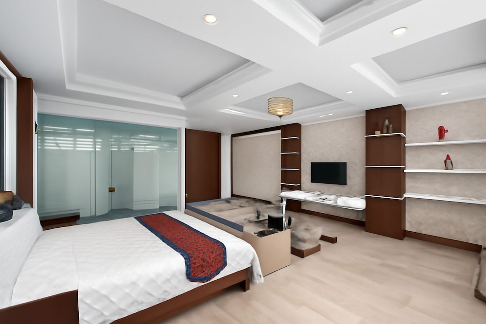 Eco Nest Signature Hotel