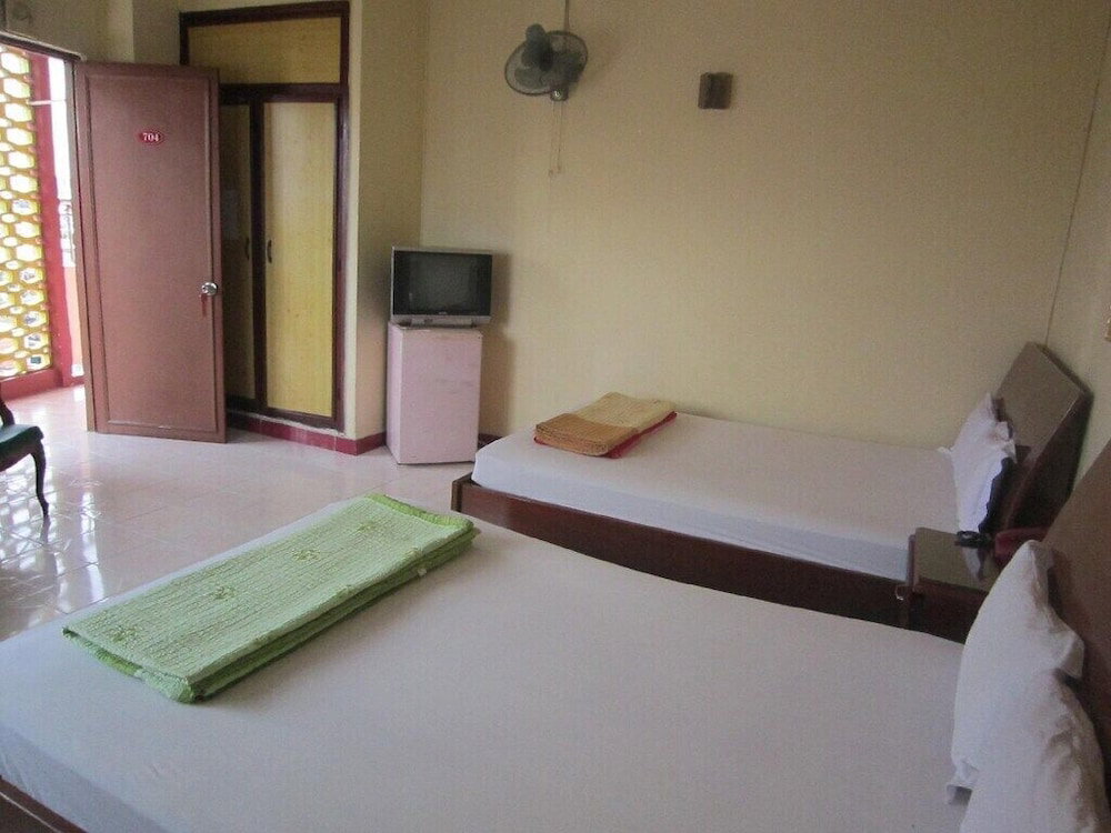 Hanh Long 2 By Bay Hotel