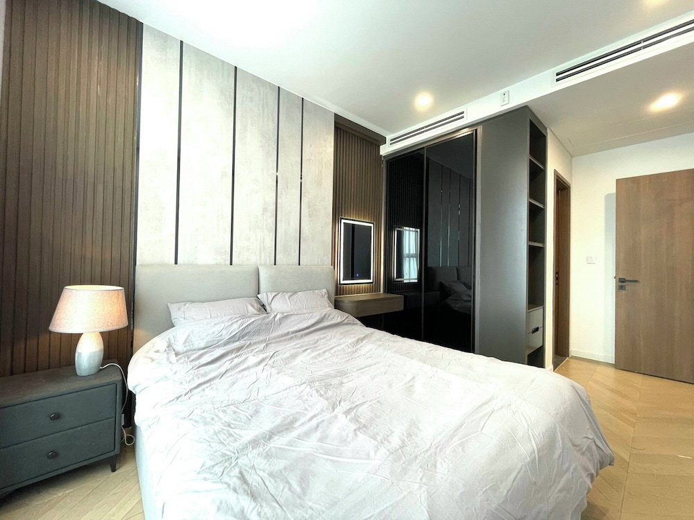 Lumiere Riverside By Aura Luxury