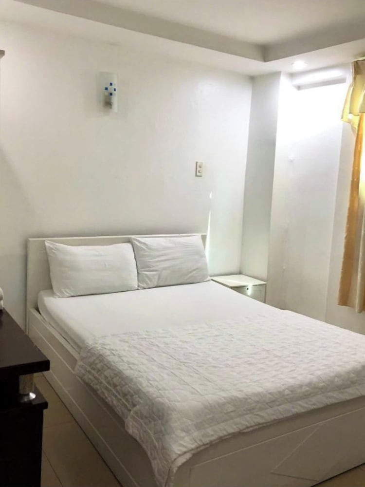 Seven Stars Hotel